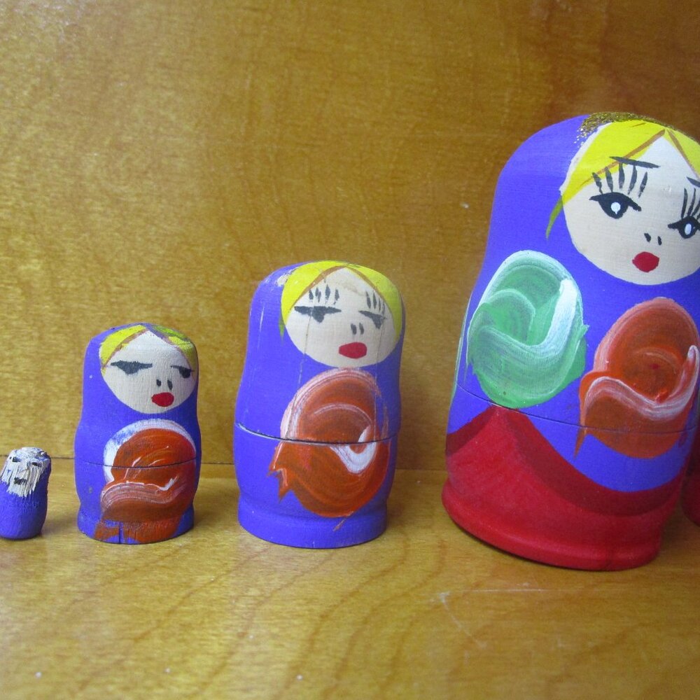 Russian nesting dolls beautiful purple hand painted red  gold crown 6 piece - Picture 7 of 11